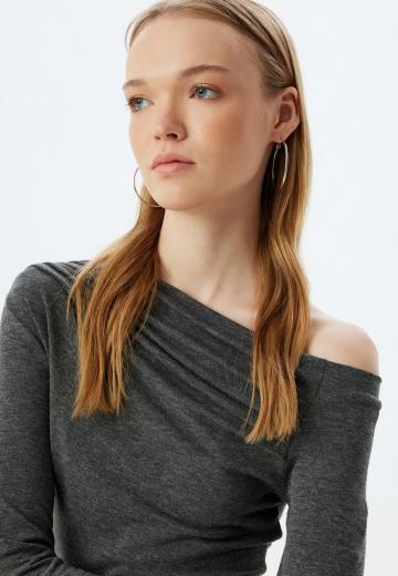 Топ на одно плечо