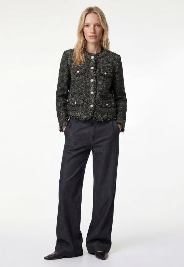 Блейзер с накладными карманами