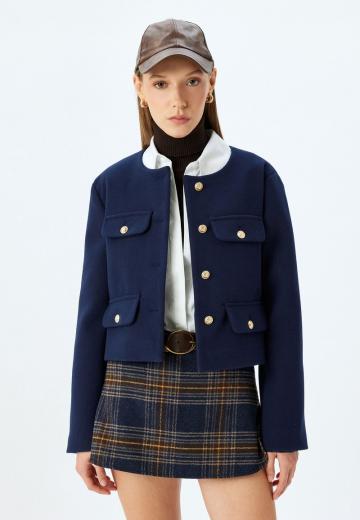 Блейзер с накладными карманами