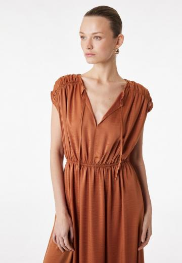 Платье макси