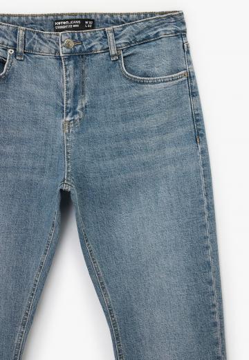 Прямые джинсы