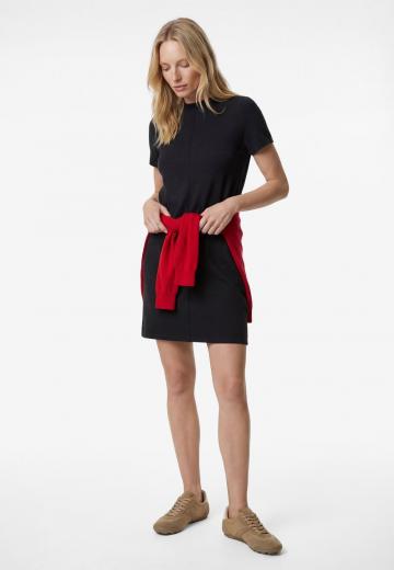 Вязаное платье