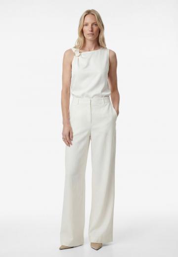 Блузка без рукавов