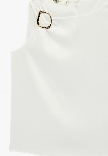 Блузка без рукавов