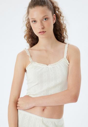 Топ на бретельках