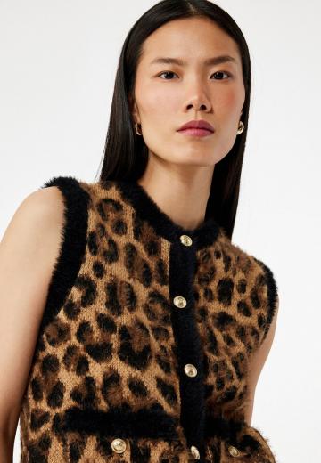 Пуховой жилет