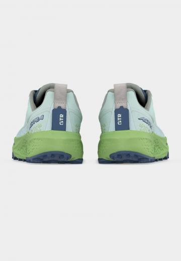 Беговые кроссовки