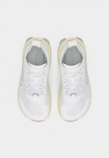 Беговые кроссовки