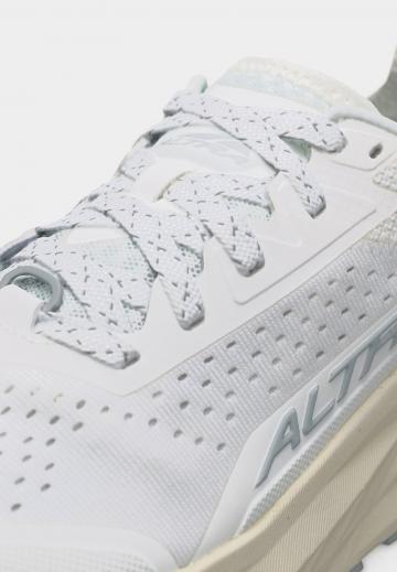 Беговые кроссовки