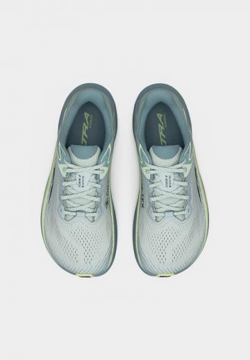 Беговые кроссовки