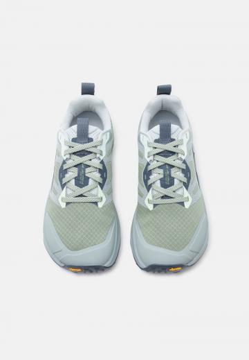 Беговые кроссовки