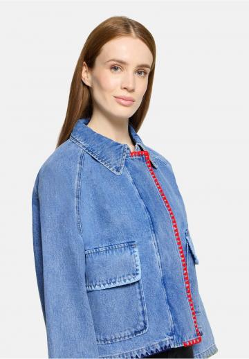 Джинсовая куртка