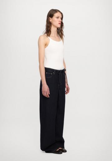 Джинсы бойфренда