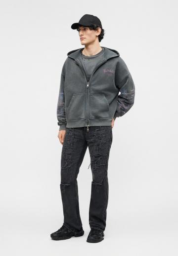 Прямые джинсы