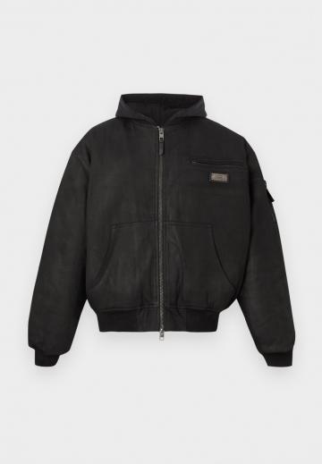 Зимняя куртка