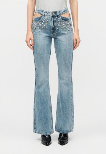 Клешеные джинсы