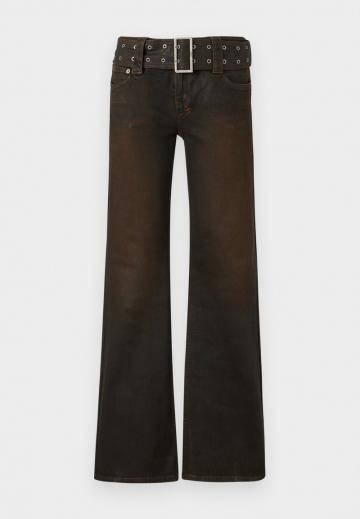 Джинсы бойфренда