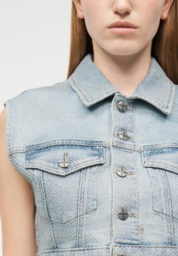 Короткая куртка