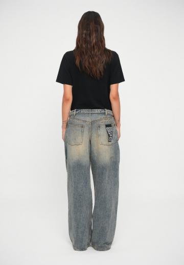 Джинсы бойфренда