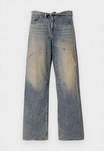 Джинсы бойфренда