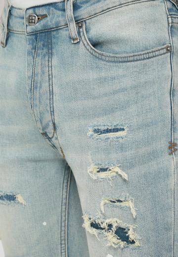 Узкие джинсы