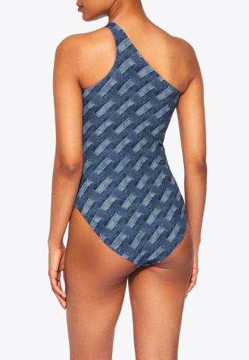 Слитный купальник