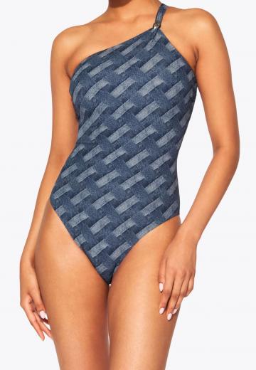 Слитный купальник