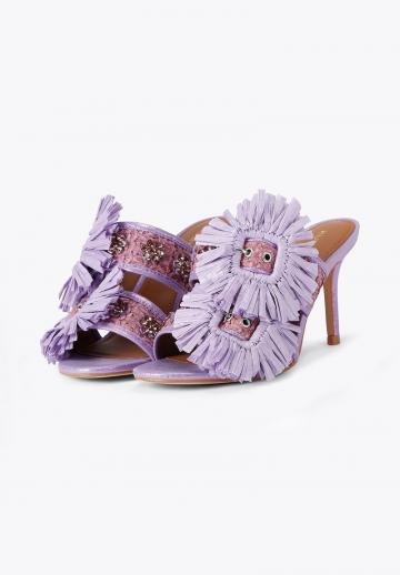 Босоножки на каблуке