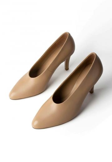 Туфли с высоким носом