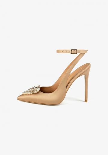 Туфли на высоком каблуке