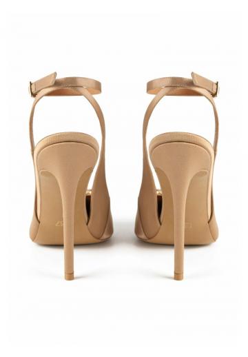 Туфли на высоком каблуке