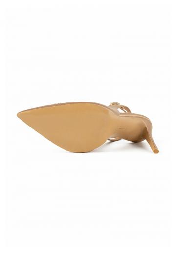 Туфли на высоком каблуке