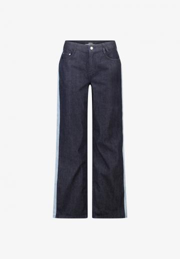 Свободные джинсы