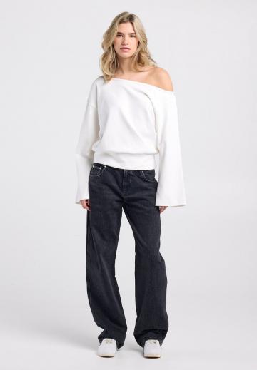 Свободные джинсы