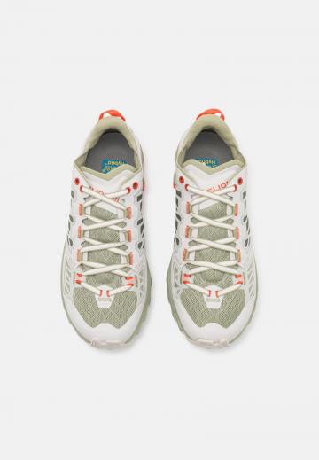 Беговые кроссовки