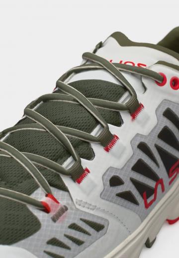 Беговые кроссовки