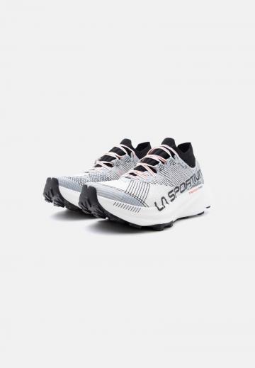 Беговые кроссовки