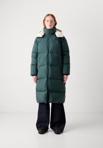 Пуховое пальто