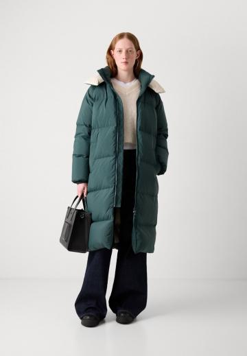 Пуховое пальто