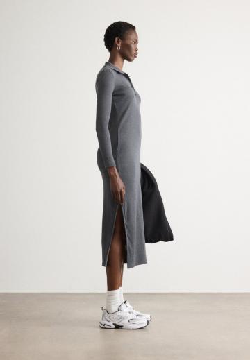 Платье футляр