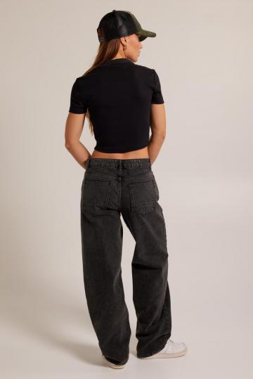 Клешеные джинсы