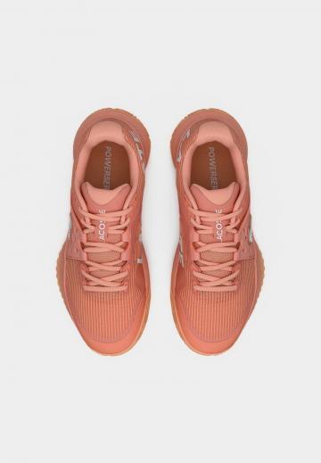 Теннисные кроссовки