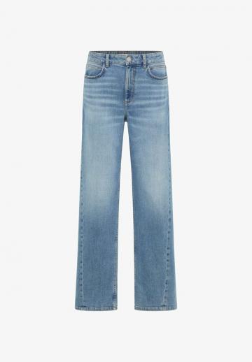 Прямые джинсы