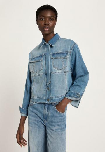 Джинсовая куртка