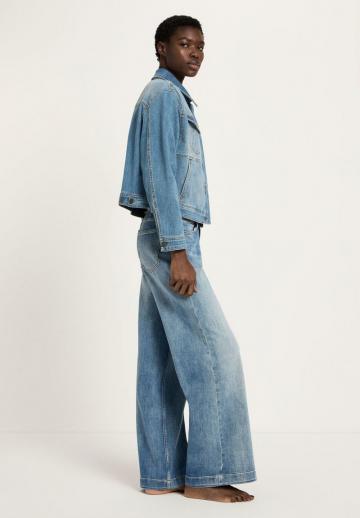 Джинсовая куртка