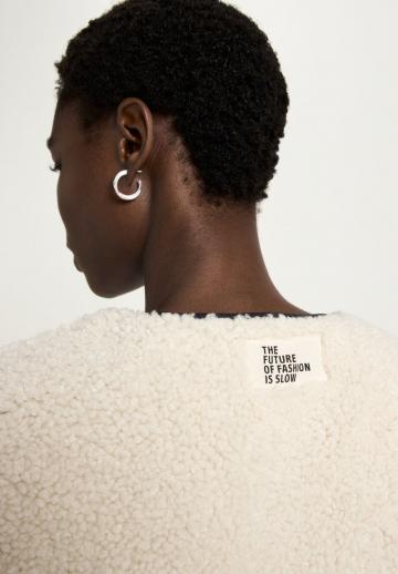 Пуховой жилет