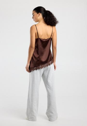 Топ на бретельках