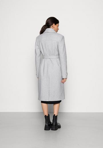 Шерстяное пальто