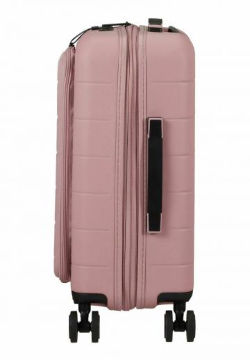 Чемодан на колесах