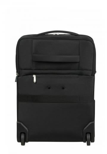 Чемодан на колесах